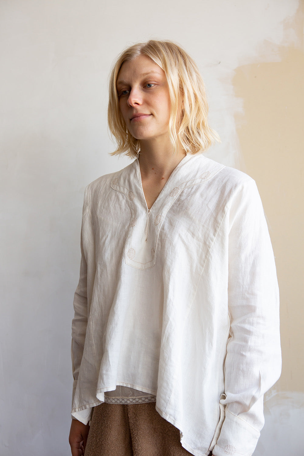 Aarika Linen Hand Embroidered Top in Soft White