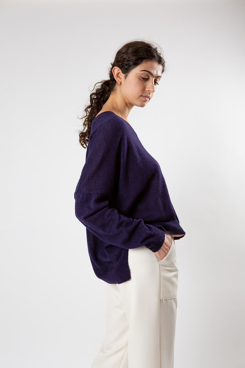 Alpaca V Neck Pullover in Midnight