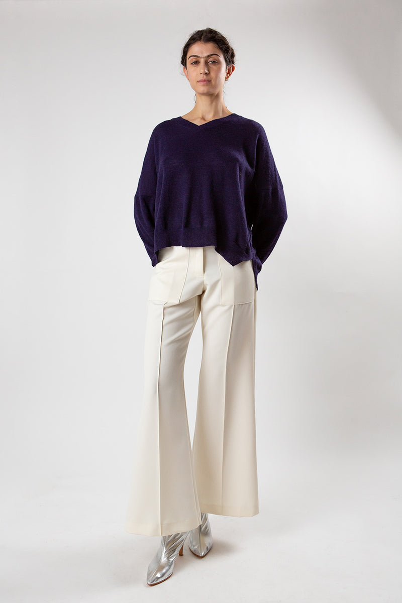 Alpaca V Neck Pullover in Midnight