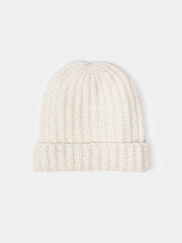 Alpaca Beanie in Winter White