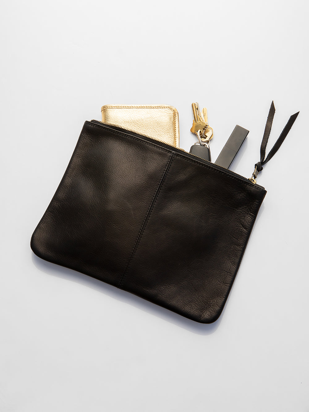 Elke Leather Zip Clutch in Black