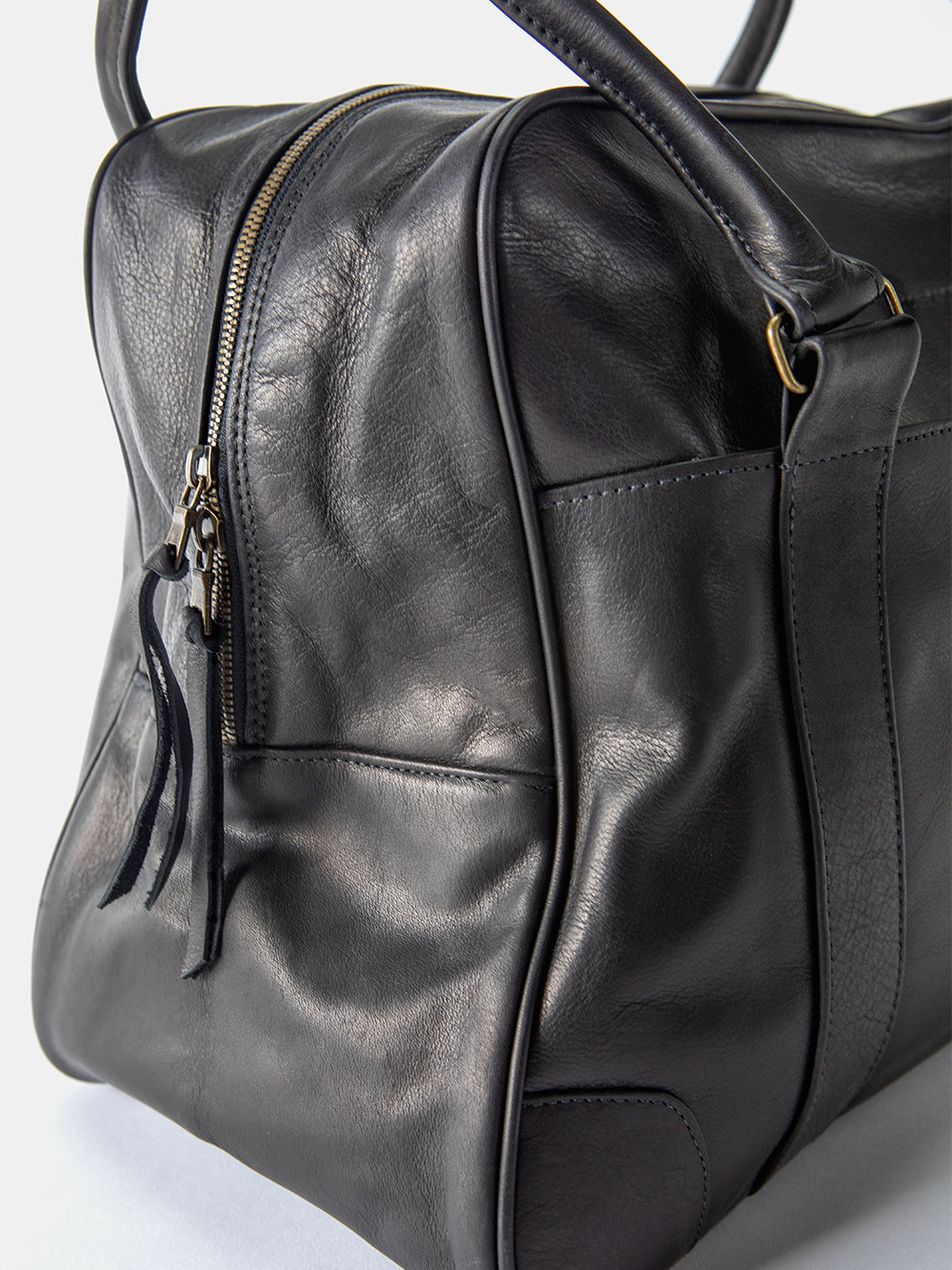 Egon Leather Weekender in Black