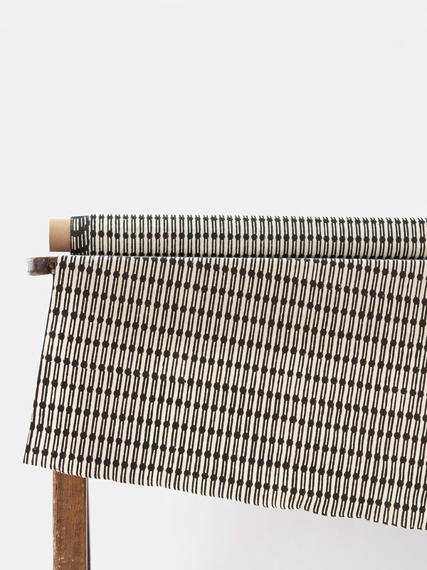Jacobsen Cotton in Natural/Black