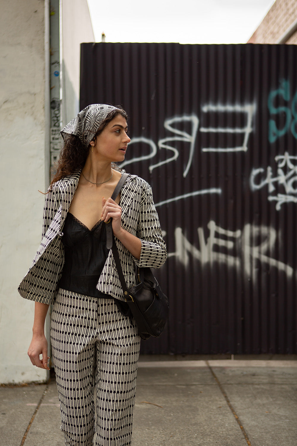 Flynn Cotton Jacket in Natural And Black Jacobsen