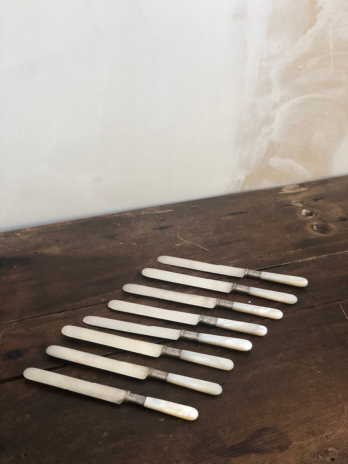 Set of 8 Mother of Pearl Vintage Knives