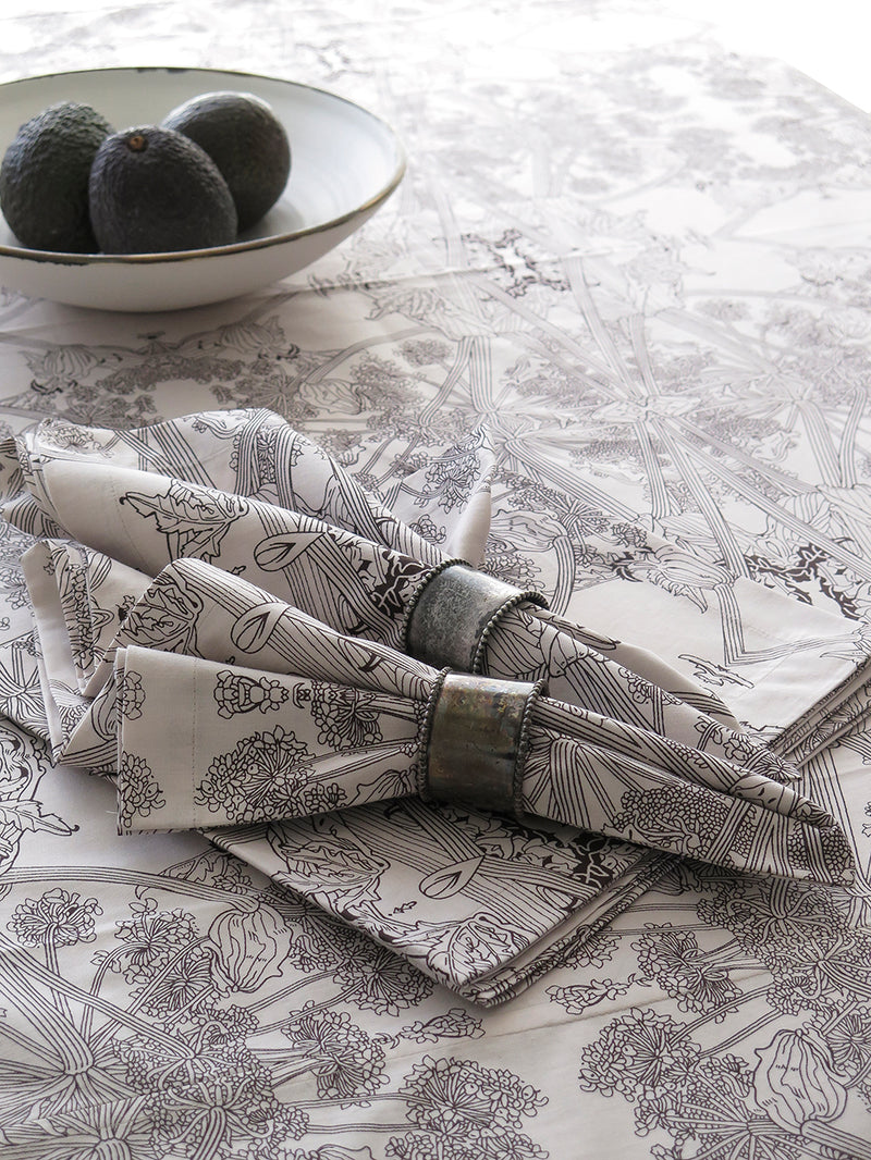 Botanicus Napkin Set in Dove/Dark Chocolate