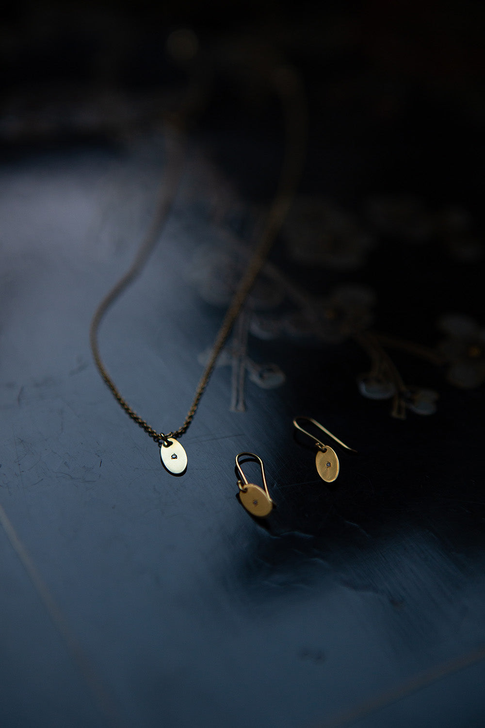 Ovum 14k Gold and Diamond Necklace