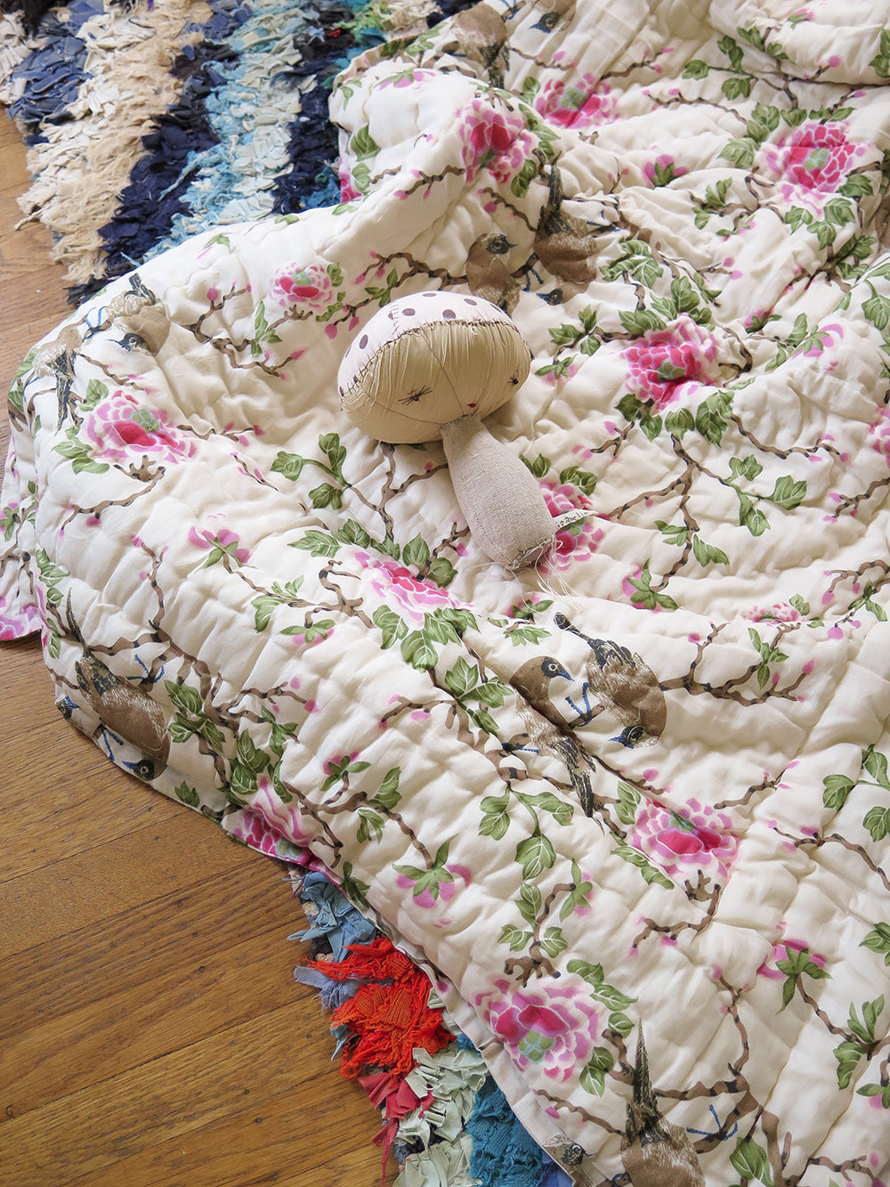 Cotton Hand-stitched Travel Quilt in Lovebird