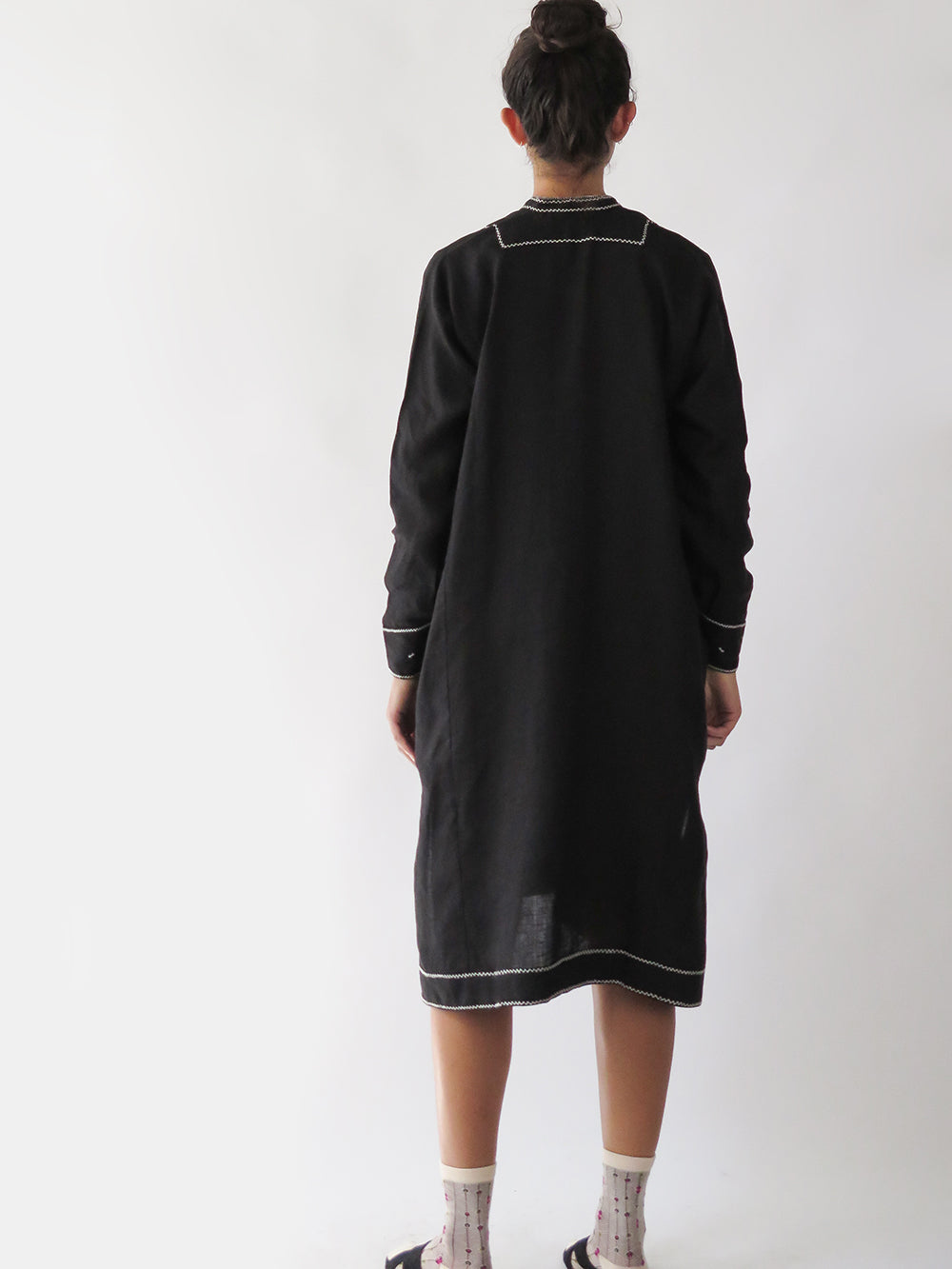 Erica Tanov | Rekha Linen Hand Embroidered Dress - Black 2 Erica Tanov | Rekha Linen Hand Embroidered Dress - Black 2