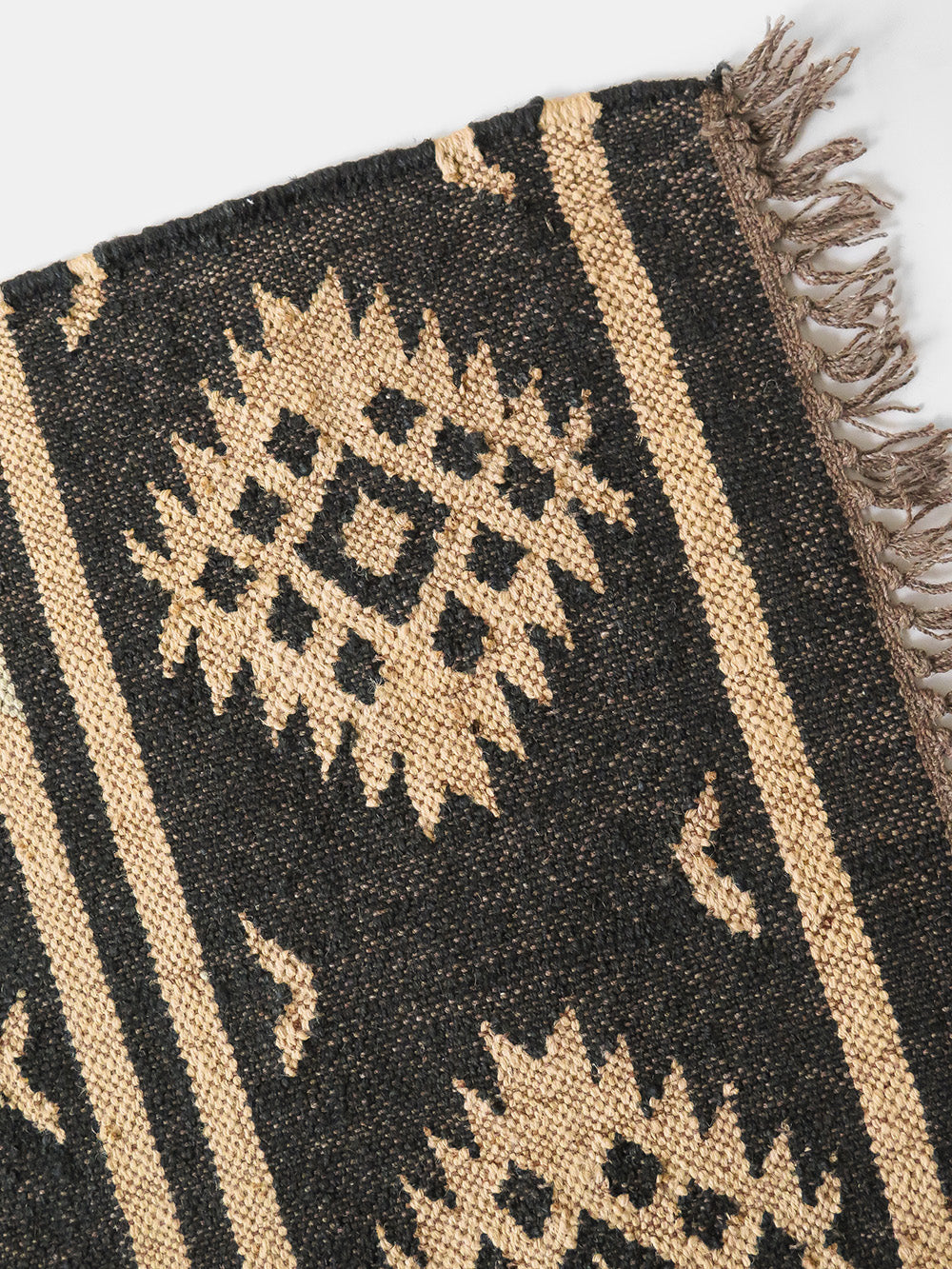 Kanta Diamond Wool & Jute Rug in Black