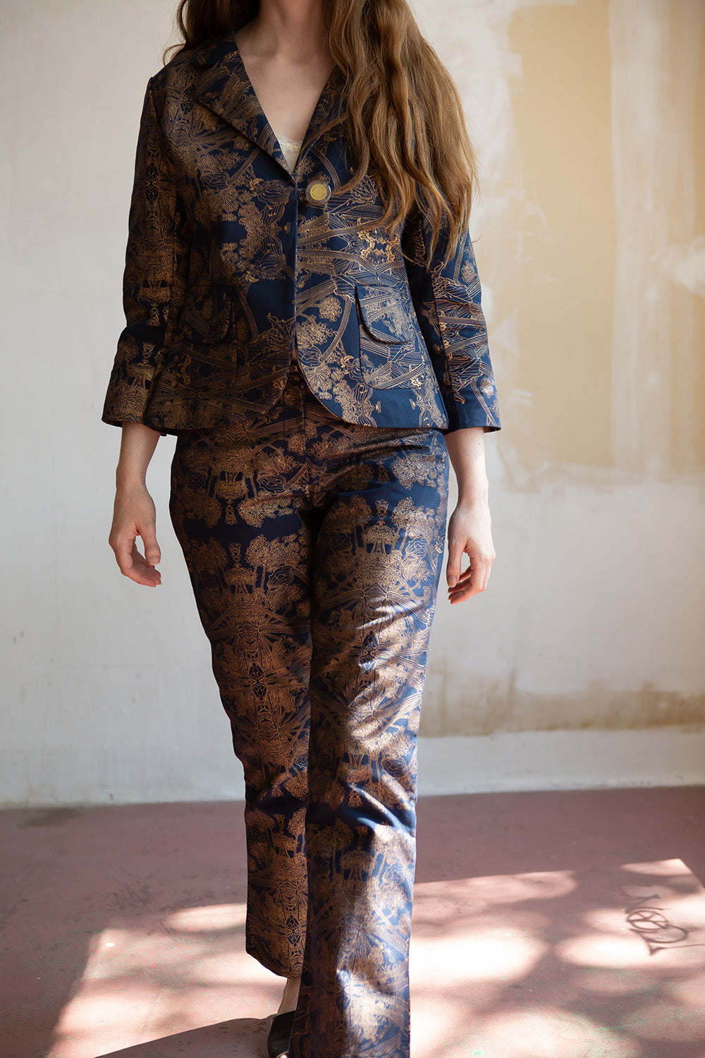 Soren Cotton Pant in Navy/Gold Botanicus