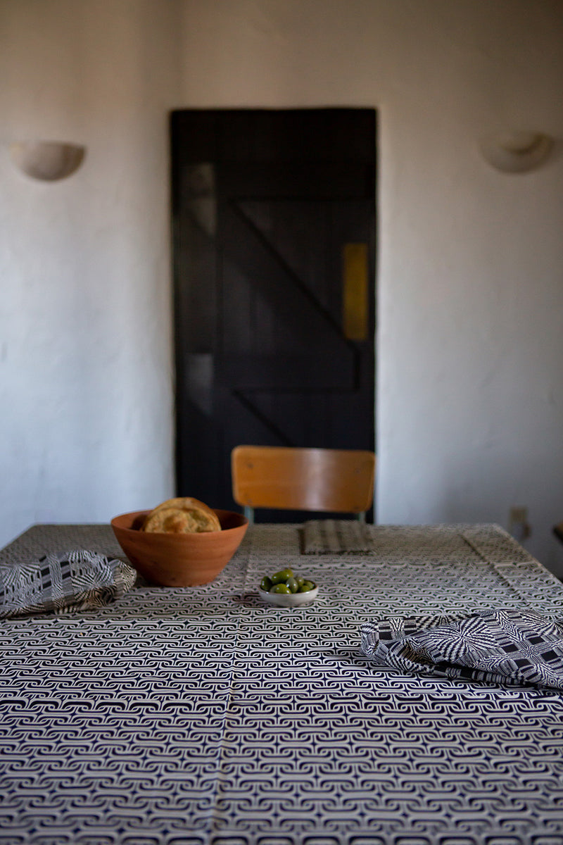 1965 Tablecloth in Natural/Black/Navy