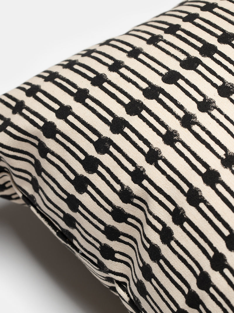 Jacobsen Cotton in Natural/Black