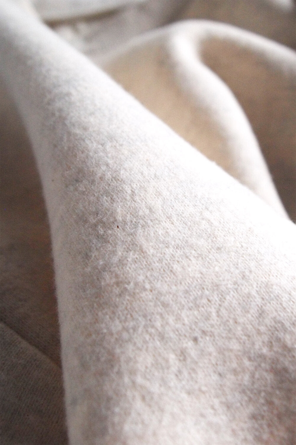 V Room Brushed Fleece Pants In Oat