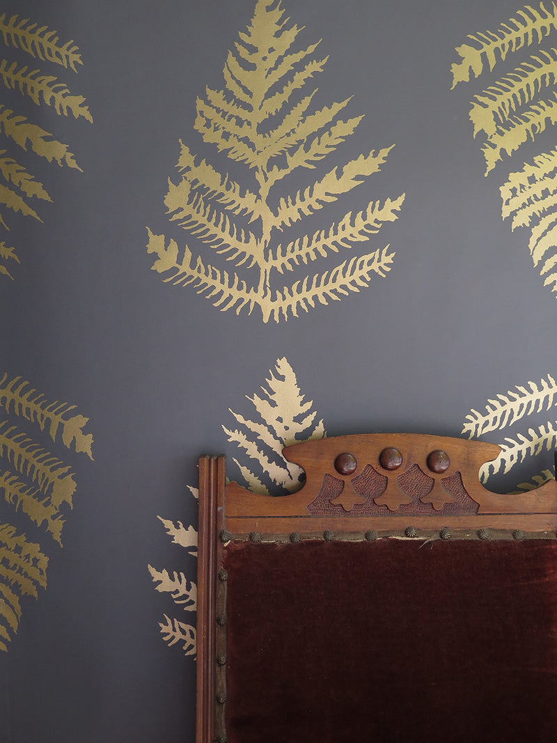 Fern Wallpaper in Charcoal/Gold