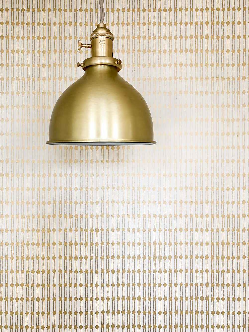 Jacobsen Wallpaper in Ivory/Gold